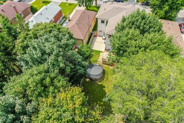 Primary image of 41 Howarth Ave
