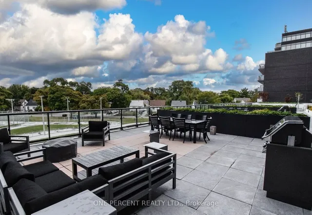 Additional image 12 of 7 SMITH Cres Unit 527