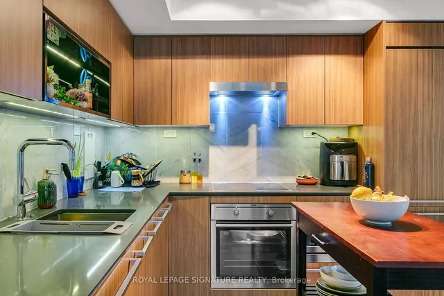 Additional image 14 of 70 Queens Wharf Rd Unit 807