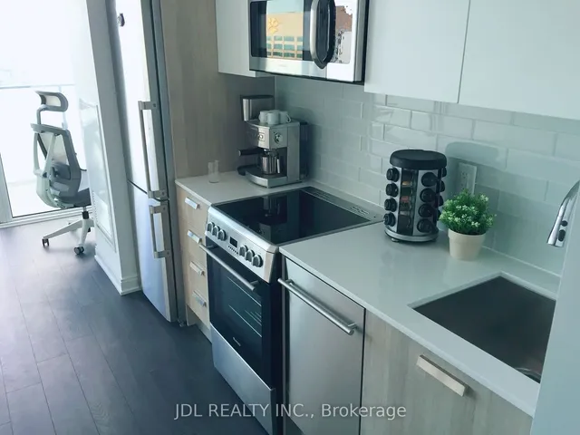 Additional image 7 of 42 Charles St Unit 4107