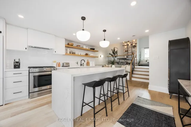 Additional image 3 of 104 Dutch Myrtle Way