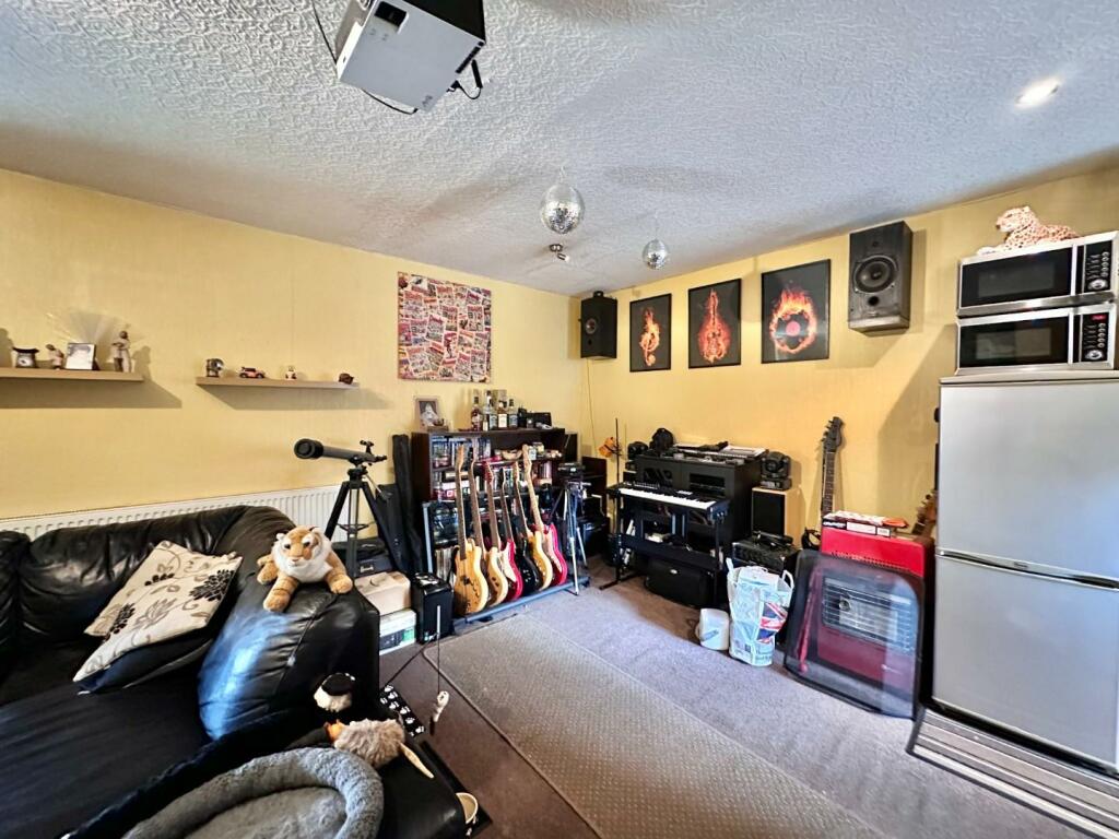 Additional image 3 of 4 Leven StreetBurnleyLancashire