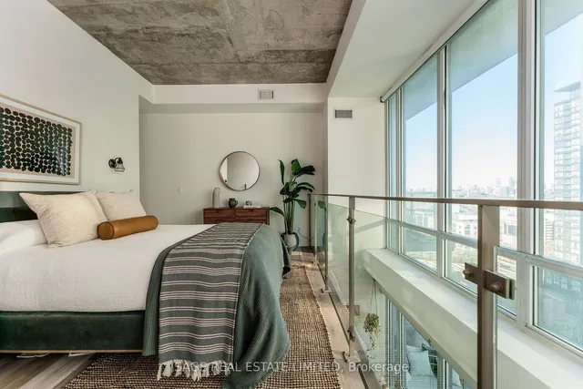 Additional image 25 of 55 East Liberty St Unit 1906