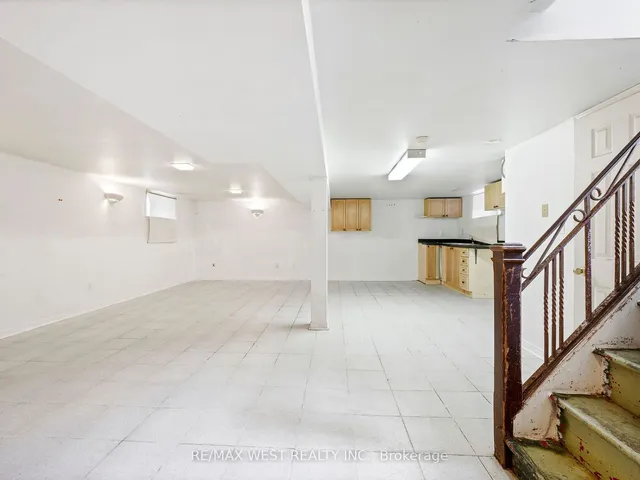 Additional image 20 of 4 Allen Ave