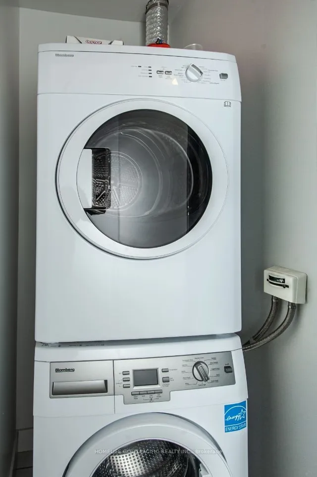 Additional image 21 of 14 York St Unit 6408