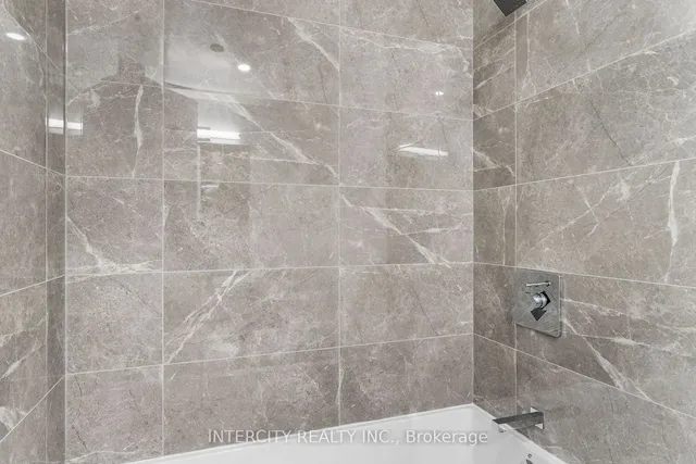 Additional image 7 of 195 McCaul St Unit 1211