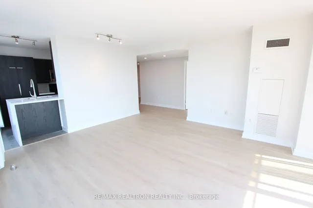 Additional image 15 of 15 Fort York Blvd Unit 3812