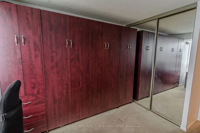 Additional image 33 of 12 Laurelcrest St Unit 1112