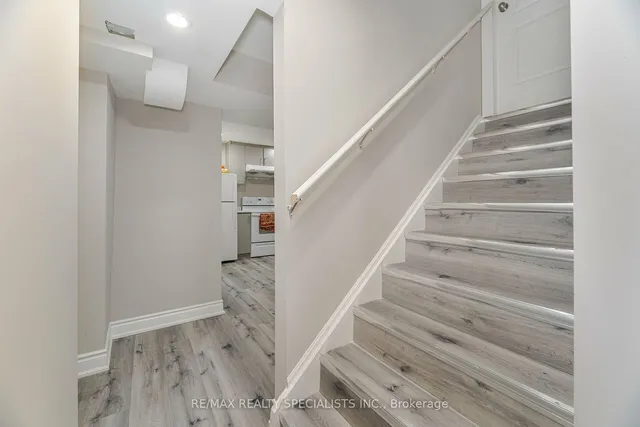 Additional image 28 of 90 Truro Circ