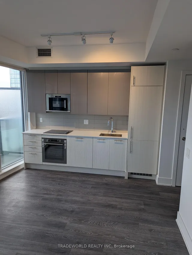 Additional image 2 of 403 Church St Unit 1609