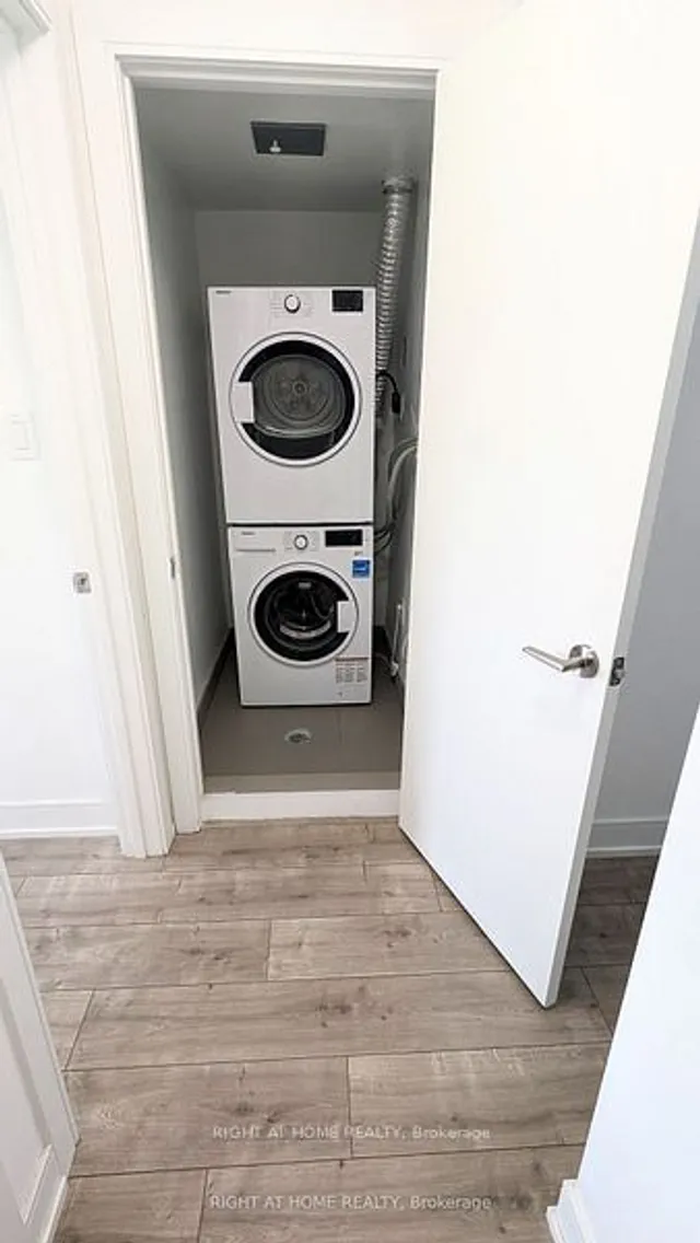 Additional image 16 of 28 Marina Ave Unit 24