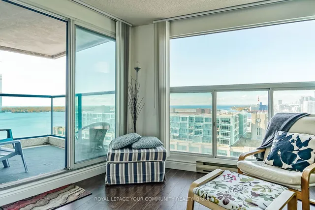 Additional image 8 of 77 Harbour Sq Unit 1909