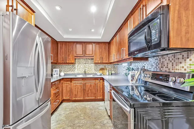 Additional image 10 of 10 Dean Park Rd Unit 610