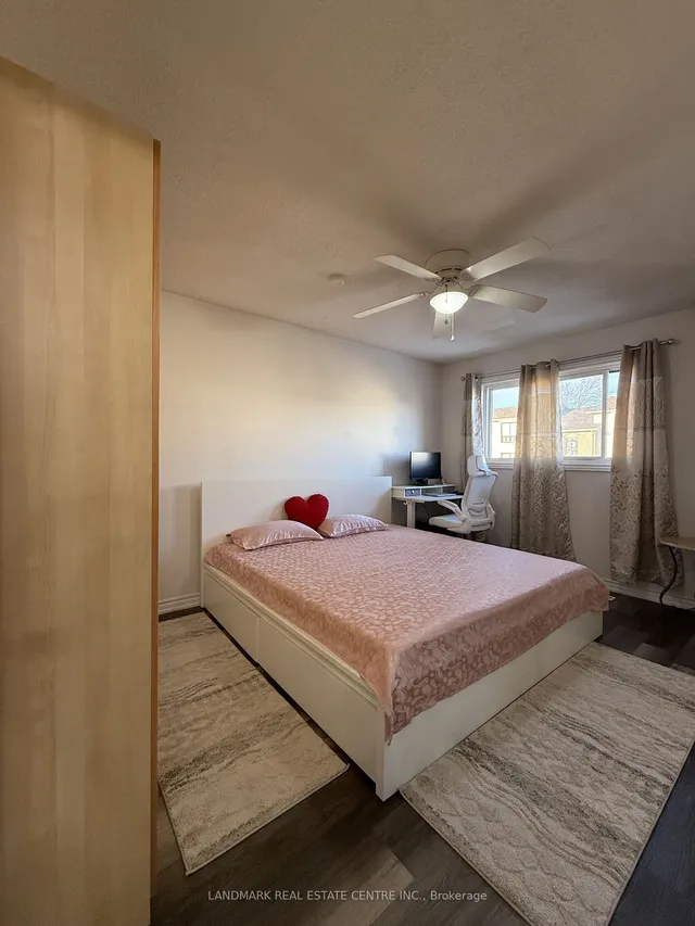 Additional image 13 of 19 Guildford Cres