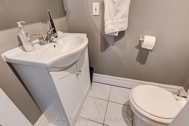 Additional image 16 of 167 Wineva Ave