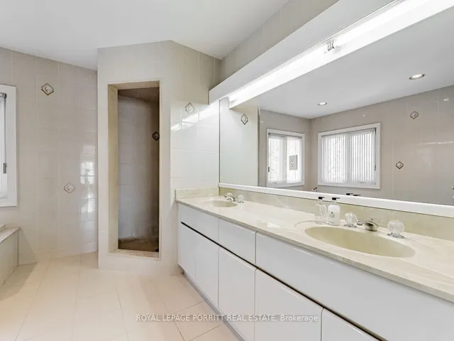 Additional image 33 of 8 Lovilla Blvd