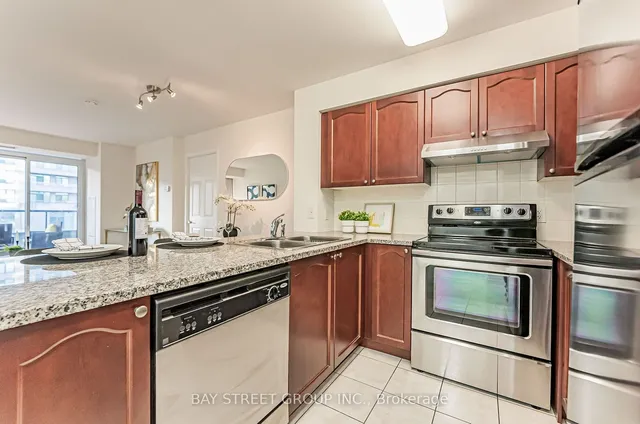 Additional image 17 of 35 Hollywood Ave Unit 318