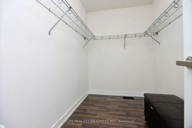 Additional image 32 of 11 Villadowns Tr