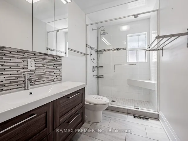 Additional image 21 of 102 Bellevue Ave