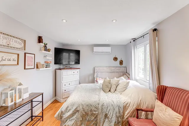 Additional image 28 of 13 Jeffrey St