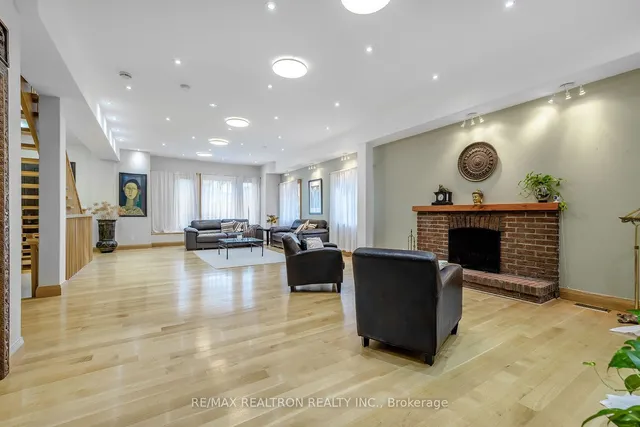 Additional image 6 of 98 Burbank Dr