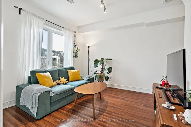 Additional image 10 of 660 Crawford St