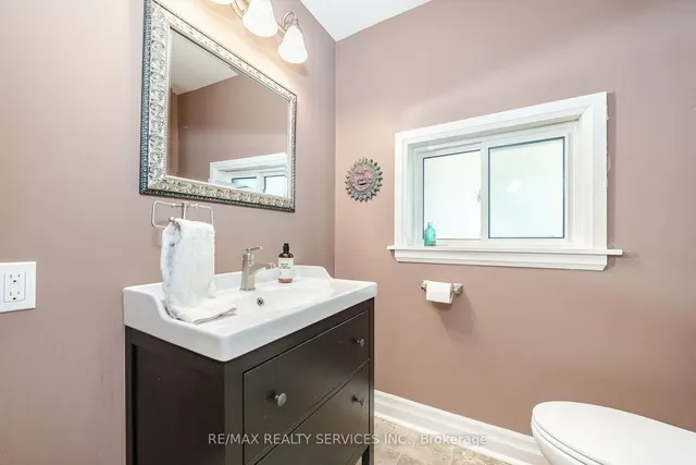 Additional image 18 of 73 Wellington St