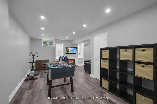 Additional image 22 of 34 Lorraine Cres