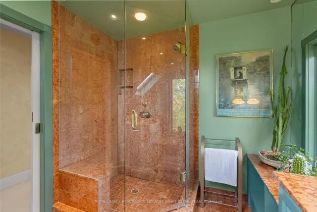 Additional image 25 of 73 Castle Frank Cres