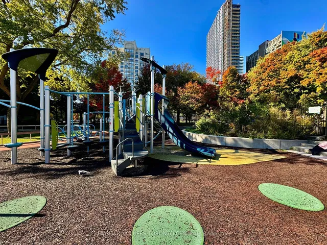 Additional image 12 of 167 Carlton St