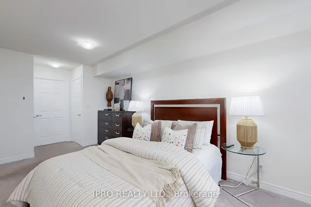 Additional image 24 of 225 Wellesley St Unit 701