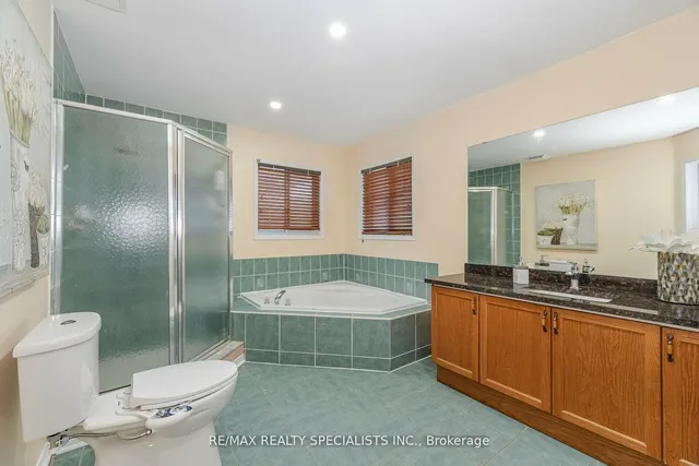 Additional image 21 of 36 Dunvegan Cres