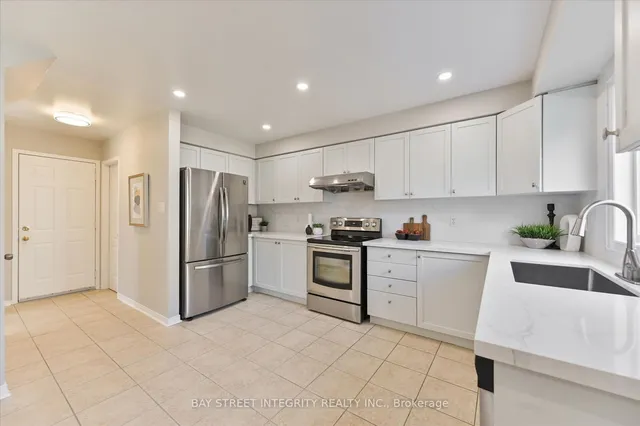 Additional image 11 of 3 Solstice Dr