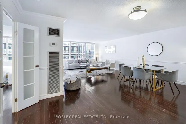 Additional image 9 of 633 Bay St Unit 2005