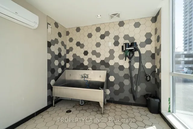 Additional image 22 of 2 Sonic Way Unit 2404