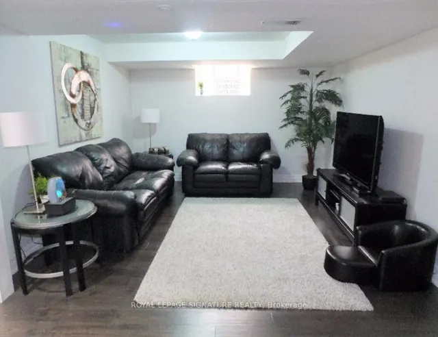 Additional image 27 of 136 Regina Ave