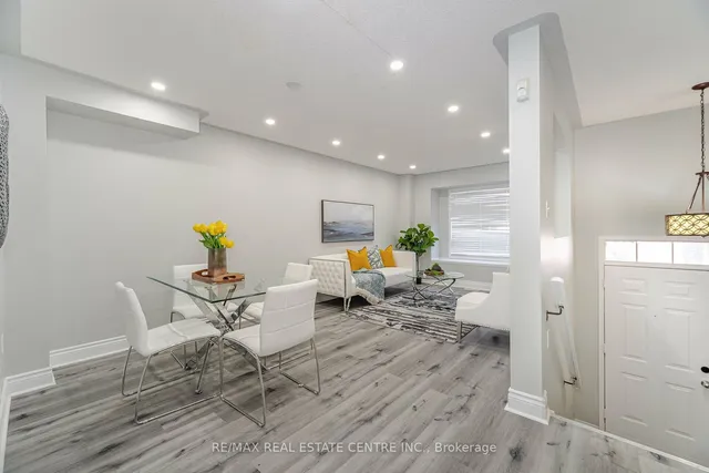 Additional image 4 of 120 Railroad St Unit 14