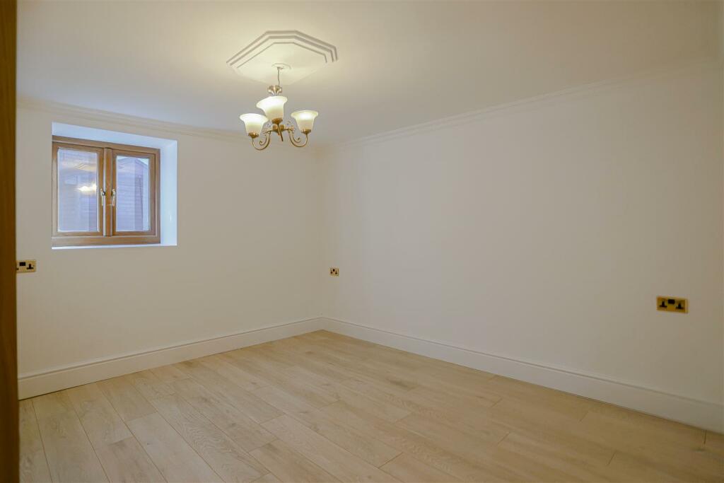 Additional image 44 of Glen View Road, Burnley