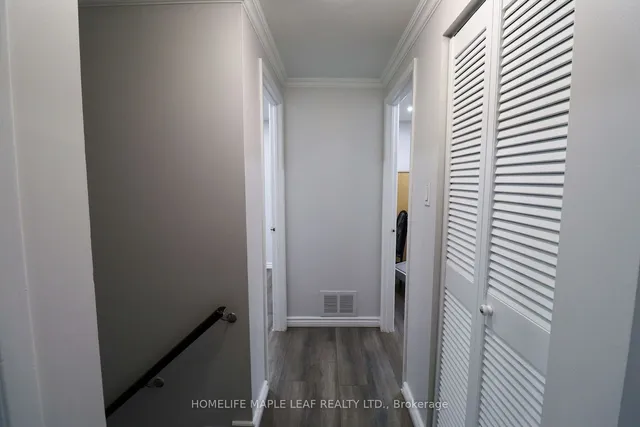 Additional image 34 of 59 Lexington Ave Unit 18