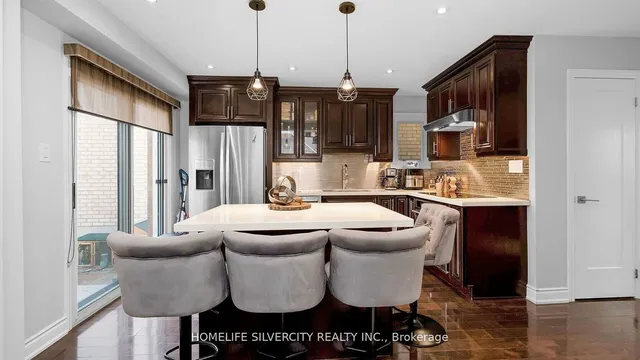 Additional image 12 of 75 Stoneledge Circ