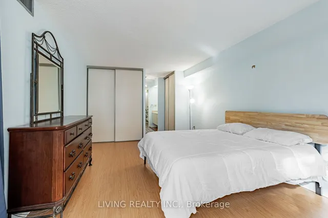 Additional image 14 of 280 Simcoe St Unit 308