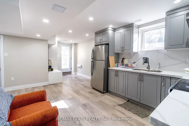 Additional image 21 of 10 Sunnybrook Cres
