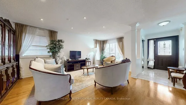 Additional image 3 of 19 Hollowgrove Blvd