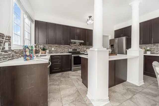 Additional image 12 of 25 Upshall Dr