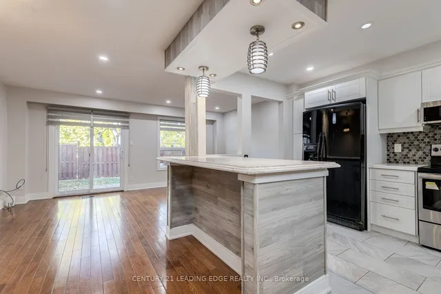 Additional image 5 of 107 FOSTER Cres