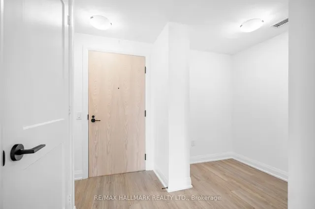 Additional image 5 of 50 George Butchart Dr Unit 118