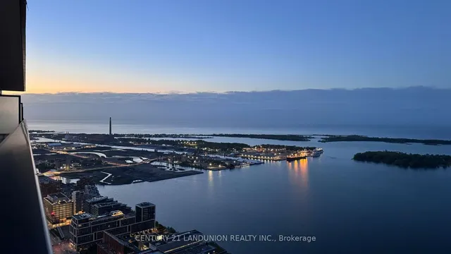 Additional image 9 of 138 Downes St Unit PH206