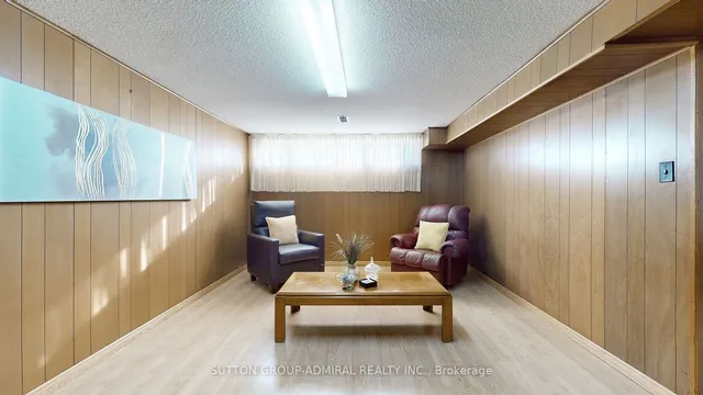 Additional image 21 of 48 Dubray Ave