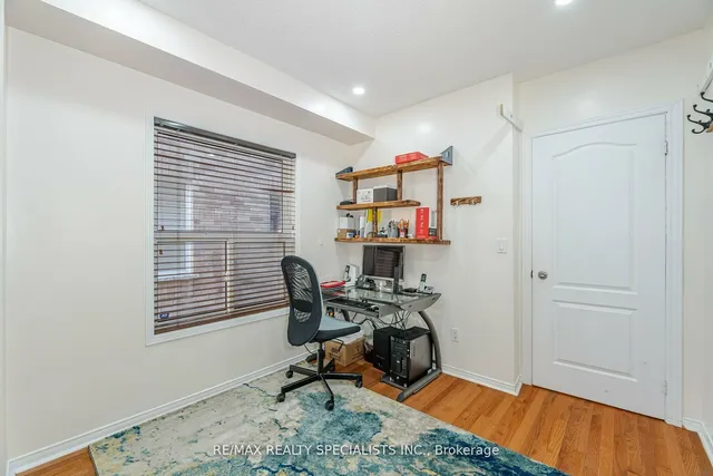 Additional image 15 of 36 Dunvegan Cres
