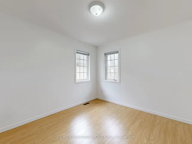 Additional image 26 of 8 Grackle Tr